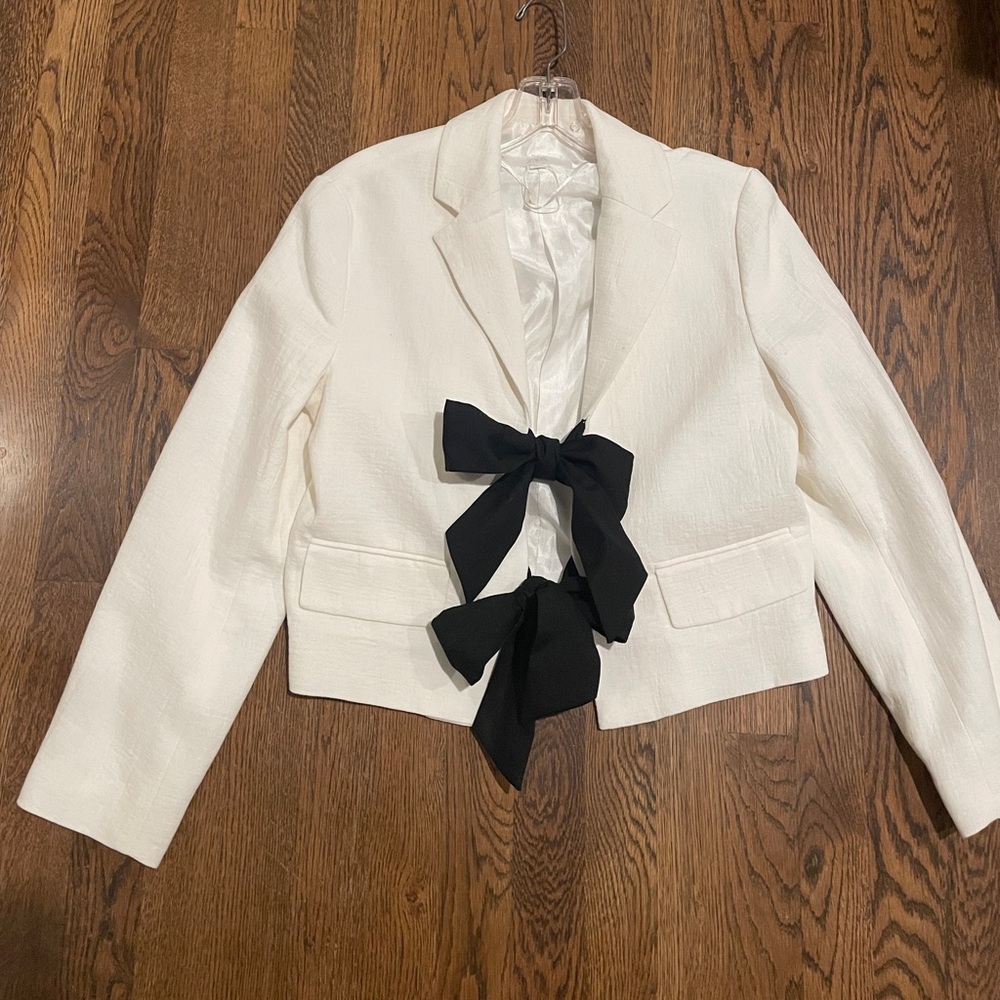 Zara white blazer jacket with satin bow front ties!  Holiday dinner or just fun!